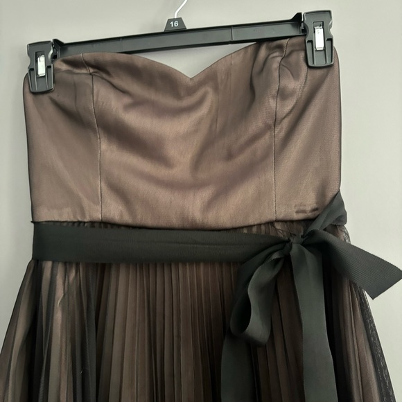 Vintage Size 6 Black and Tan Strapless Padded Mini Dress - Picture 2 of 16